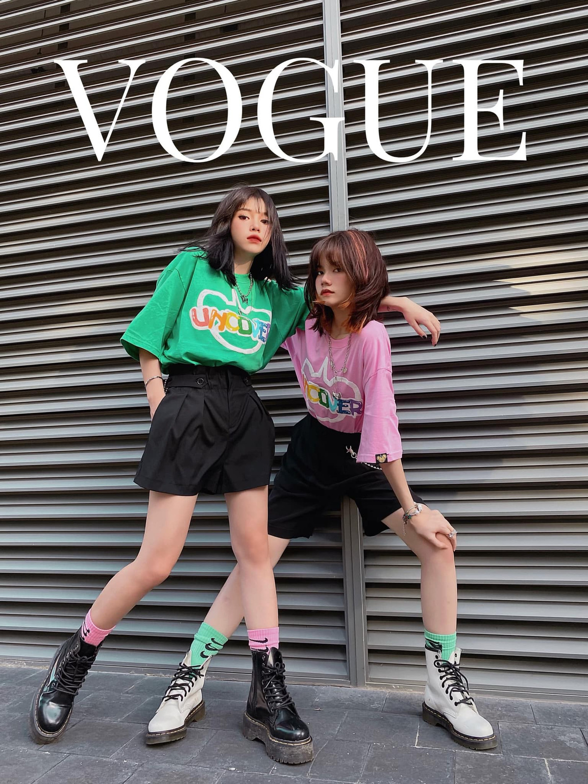 Mới đây, nữ streamer Linh Ngọc Đàm đã đăng tải hình ảnh chụp cùng em gái "siêu ngầu" lên trang cá nhân, ngay lập tức cô gái này trở thành cái tên được dân tình đặc biệt quan tâm.