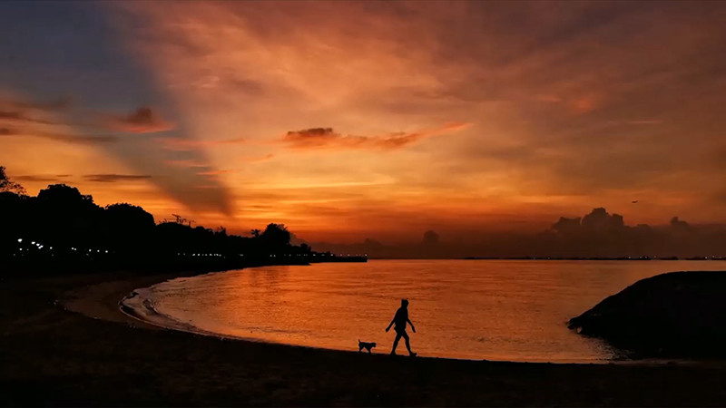 Khả năng chụp trong điều kiện thiếu sáng bá đạo, phần chi tiết mây lên đáng kinh ngạc.