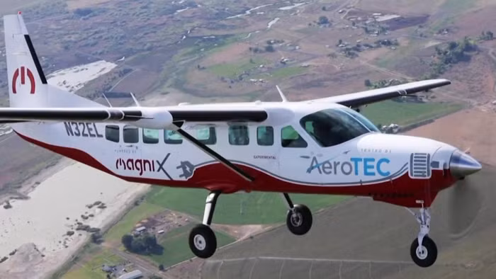 Để phát triển phương tiện, nhóm thiết kế sử dụng máy bay tầm trung Cessna Grand Caravan và trang bị thêm động cơ điện.