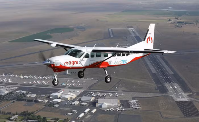 Nhờ đó, các nhà vận hành có thể đưa nhiều máy bay tới sân bay nhỏ hơn, mang lại trải nghiệm đưa đón tận cửa và không thải khí CO2 độc hại.