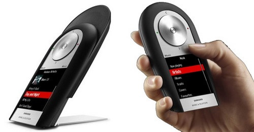 Điện thoại có bộ nhớ lên đến 4GB, kết nối Wifi và 3G, màn hình hiển thị 256.000 màu, USB 2.0 và Bluetooth... Tuy nhiên, khả năng dùng vòng trượt trên Serenate cũng không được hưởng ứng và thậm chí còn bị đánh giá là gây khó chịu cho người dùng.