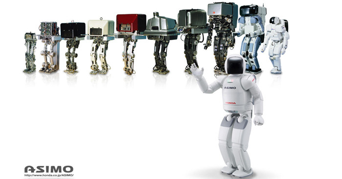 Asimo là robot đầu tiên có thể đứng và di chuyển trên hai chân.