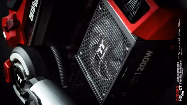 Không chỉ có vẻ ngoài cực ngầu, bộ case PC mô phỏng robot còn sở hữu cấu hình "khủng", đáp ứng tốt mọi nhu cầu giải trí của game thủ.