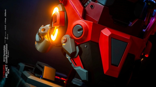 Cyborg Helmet sử dụng nền tảng phần cứng đến từ AMD với CPU Ryzen5 3400G cùng bo mạch chủ Asrock x570 steel legend.