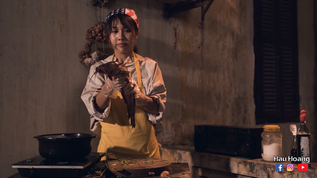 Video mới sau khi đăng tải đã thu về hơn 26 triệu lượt xem. Tuy nhiên, vấn đề xảy ra khi nhiều người xem cho rằng một số ngôn từ xuất hiện trong clip chưa thực sự phù hợp.