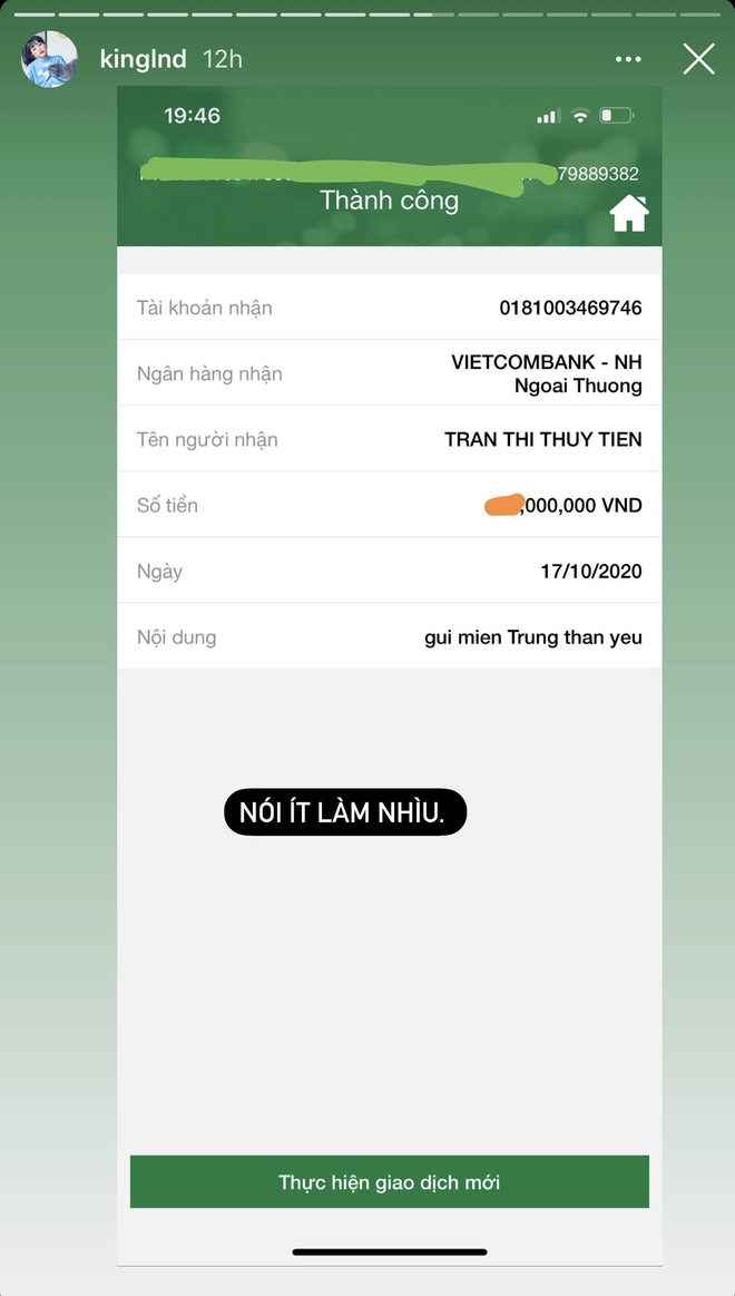 Nữ streamer còn đính kèm cả một bức ảnh chụp màn hình thông báo đã chuyển vào tài khoản của ca sĩ Thủy Tiên một số tiền kèm lời nhắn nhủ: "Gửi miền Trung thân yêu".