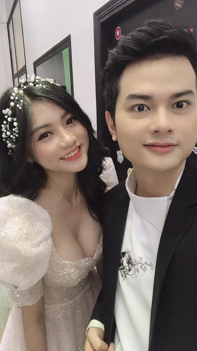 Cái tên Win.D không còn mấy xa lạ với những người yêu game PUBG. Tham gia tiệc của Xemesis, chắc chắn bên cạnh Win.D sẽ không thể thiếu bóng hồng Miss Teen Nam Phương.