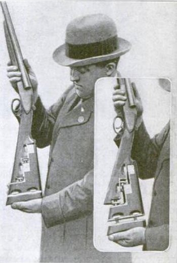 Báng súng tùy chỉnh và giảm sốc được chế tạo với mục đích phục vụ cho các vận động viên nữ. Phần báng súng có thể kéo dài hoặc rút ngắn theo nhu cầu của người sử dụng nhờ thiết kế vít định vị.