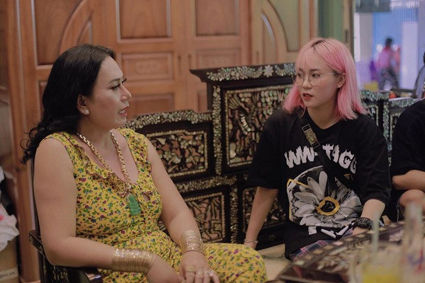 Sau một thời gian im ắng, mới đây nữ streamer đình đám MisThy bất ngờ đăng tải lên mạng xã hội Instagram và Facebook để thông báo với người hâm mộ một thông tin thú vị. Đó là cuộc gặp mặt đầy bất ngờ giữa cô nàng hot streamer này và cô Minh Hiếu - một hiện tượng mạng mới nổi đang được giới trẻ cực kỳ quan tâm.