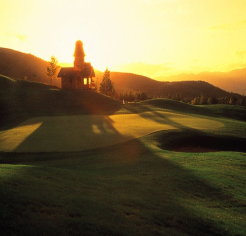 Ngắm sân golf đậm chất Châu Âu giữa lòng xứ sở hoa Anh Đào - Hình 3 Ngam san golf dam chat Chau Au giua long xu so hoa Anh Dao-Hinh-3