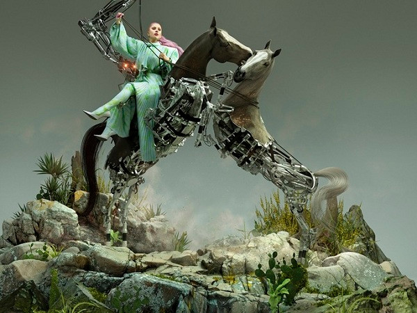 Lady Gaga theo chủ nghĩa bình đẳng, cô coi tất cả mọi người trong phòng studio là cộng sự. Sau đó, nữ ca sĩ thoải mái cởi áo choàng Versace và bước vào thực hiện những shoot hình.