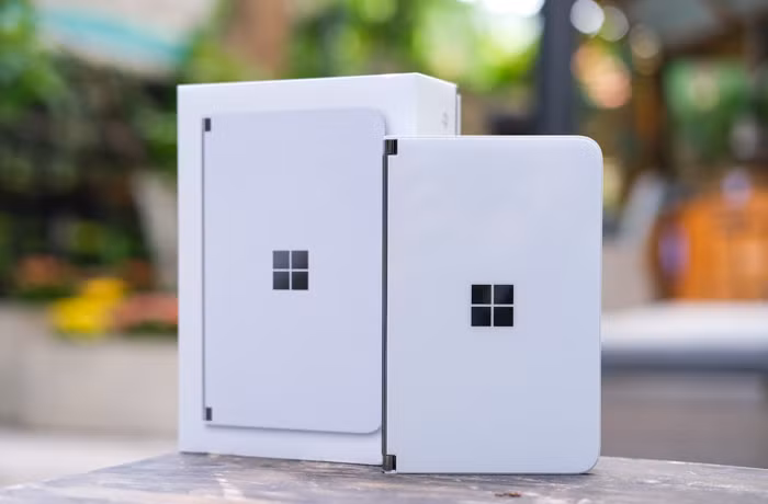 Đây được xem là chiếc smartphone đáng kỳ vọng và nhận được nhiều sự ngóng chờ của người dùng trên thế giới. Sản phẩm có mức giá lên đến 1.399 USD tại Mỹ và 41,8 triệu đồng tại Việt Nam.