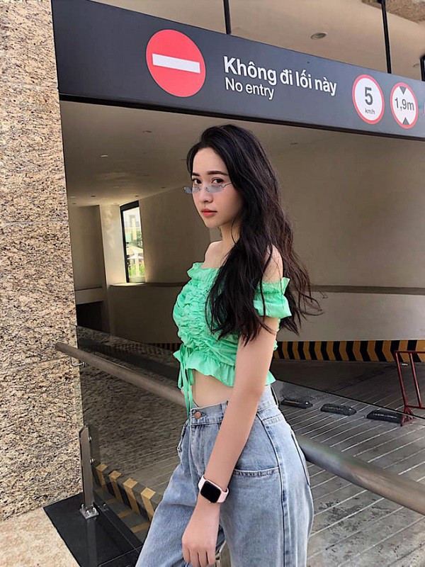 Vừa cày game đỉnh, make up xinh lại còn có gu ăn mặc, không khó hiểu khi Box Củ Cải sở hữu lượng fan "khủng".