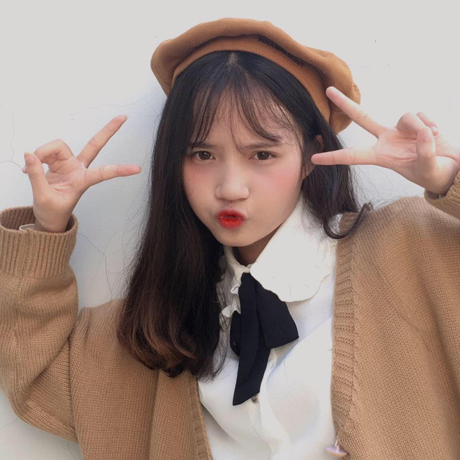 Hường Lulii gây thương nhớ nhờ vẻ ngoài đáng yêu, xinh xắn của mình. Mời quý độc giả đón xem thêm video: Pew Pew: Làm streamer, sớm hay muộn không quan trọng - Nguồn: KÊNH VTC1