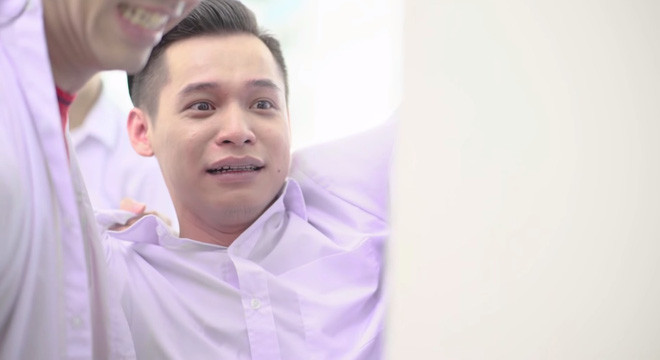 Đúng như những gì fan mong đợi, dù trong trang phục hay hoàn cảnh nào, Độ Mixi vẫn toát ra cái tố chất "tấu hài" của mình.