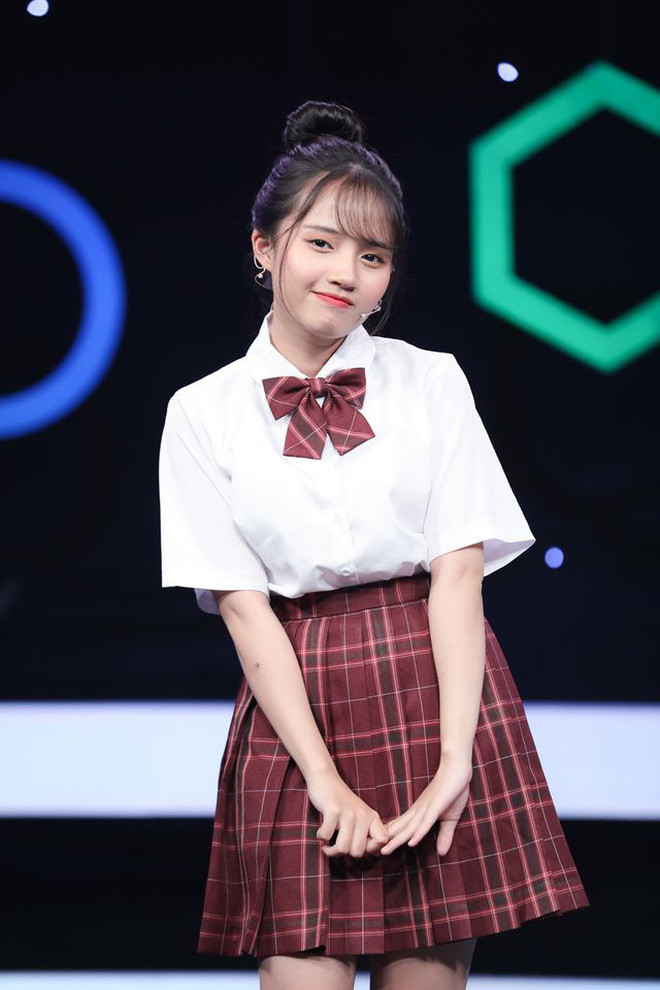 Với ngoại hình nhỏ nhắn, đáng yêu Hường Lulii dễ dàng chinh phục được các đấng mày râu.