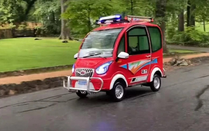 Ấy vậy mà Trung Quốc lại cho ra lò được chiếc ô tô có giá chỉ bằng, hay thậm chí là rẻ hơn các mẫu smartphone cao cấp bây giờ.