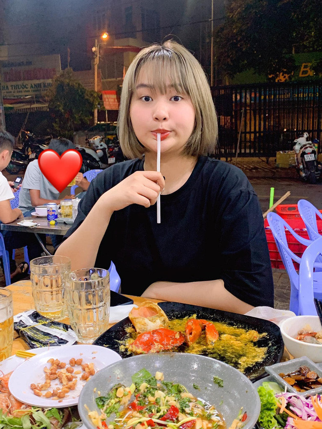 Đa phần các video review ăn uống trên kênh Huỳnh Phụng đều nhận lượng tương tác "khủng".