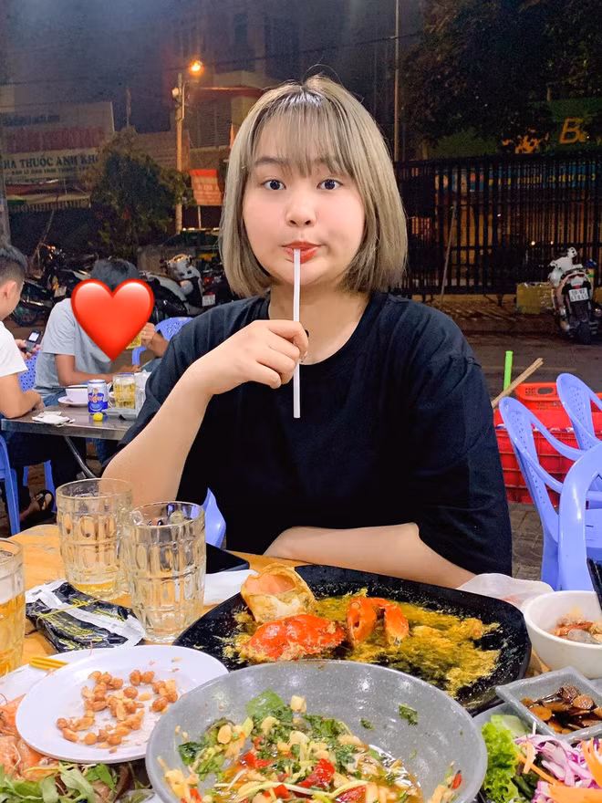 Đa phần các video review ăn uống trên kênh Huỳnh Phụng đều nhận lượng tương tác "khủng".