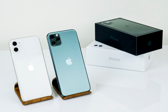 Cụ thể, nguồn tin từ các nhà phân tích của Wedbush Securities mới đây cho biết, iPhone 12 phiên bản 4G sẽ được Apple ra mắt vào tháng 2/2021, chậm hơn 4 tháng so với thế hệ iPhone 12 5G.