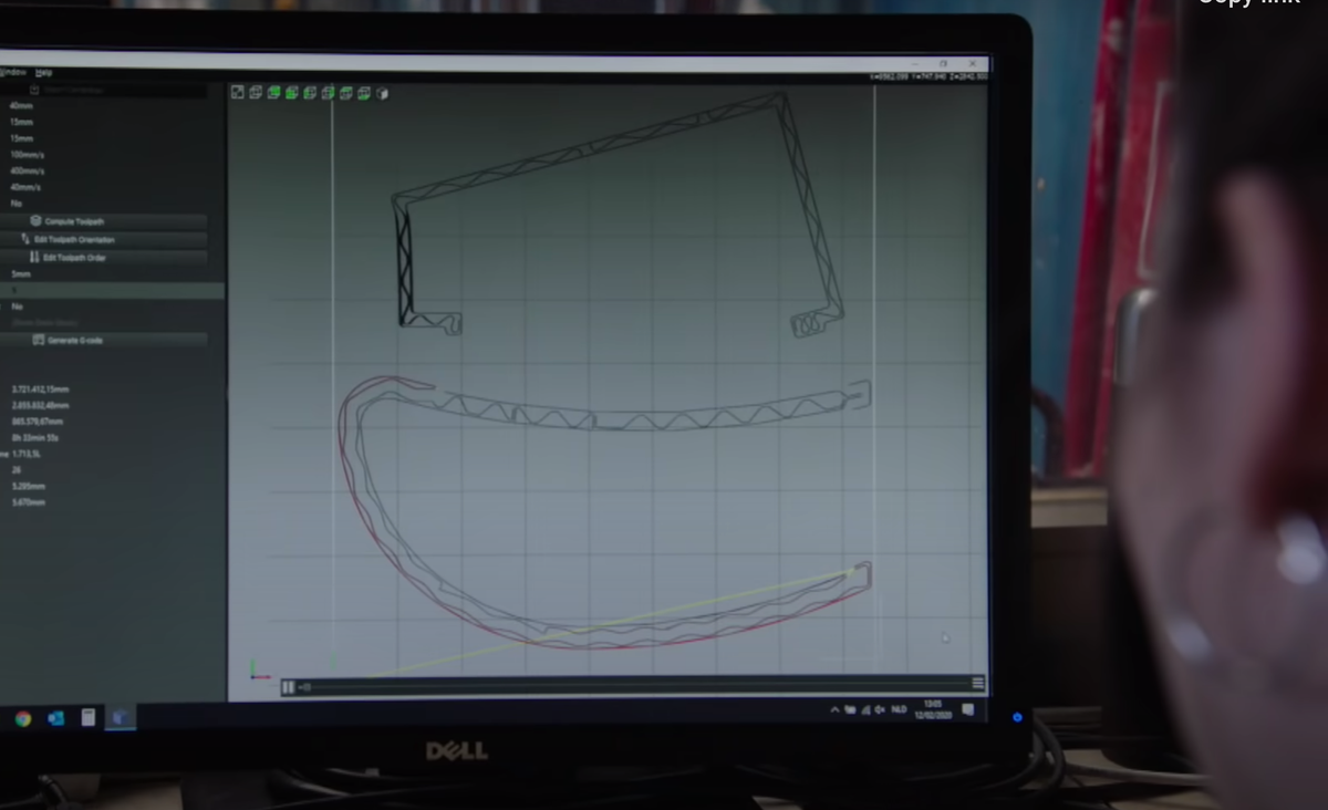 Trong khi đó, các phần khác của ngôi nhà như mái và cửa sổ sẽ được các công nhân hoàn thiện sau đó bằng phương pháp truyền thống.