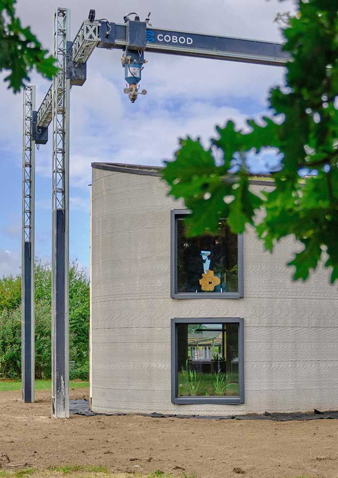 Vào thời điểm nhà ở giá rẻ có số lượng hạn chế, đây có thể là một cách giúp các nhà quy hoạch xây dựng những ngôi nhà cơ bản có chất lượng cao một cách nhanh chóng và tiết kiệm.