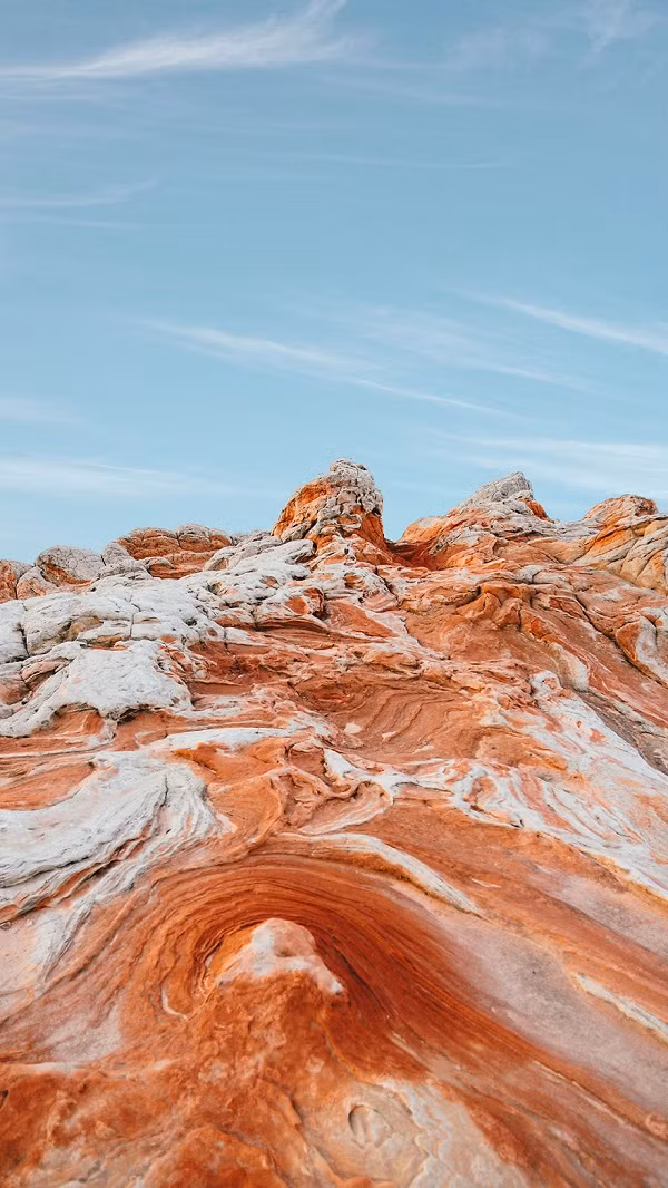 Mặc dù rất đẹp và có sự can thiệp nhiều hơn của công nghệ chỉnh sửa ảnh, không thể phủ nhận những bức ảnh này không thể vượt qua được sự thành công của hình nền Bliss huyền thoại ngày nào.