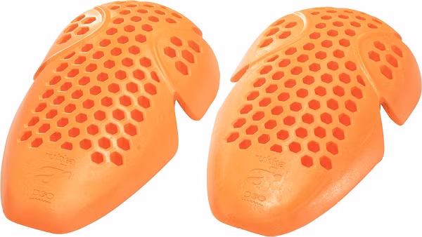 Không chỉ sản xuất mũ đội đầu, Công ty Ribcap còn dùng vật liệu D3O để sản xuất tấm lót đầu gối, khuỷu tay, bả vai, và hông cho những người chơi thể thao mạo hiểm hay vận động viên đua xe,...