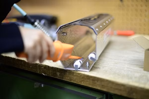 Ngoài thang máy diệt virus corona từ tia cực tím, công ty cũng bổ sung dòng sản phẩm mới là lớp phủ kháng khuẩn, không dựa trên công nghệ UV.