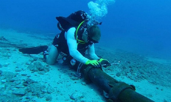 Cáp quang biển như một ''lực lượng vô hình'' thúc đẩy internet hiện đại, với lượng dữ liệu truyền đi qua đáy đại dương ngày càng tăng mạnh. Đội ngũ kỹ sư thiết kế luôn áp dụng những phương pháp hiện đại và vật liệu phù hợp nhất cho hệ thống cáp.