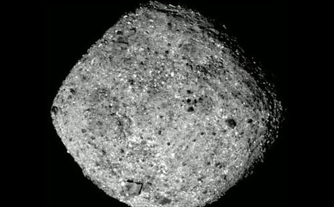 Các nhà khoa học vô cùng phấn khích vì sự hiện diện của nước hoặc các phân tử giống như nước dự kiến sẽ cung cấp manh mối quý giá về cách Hệ Mặt Trời được hình thành và lịch sử của các hành tinh của nó.