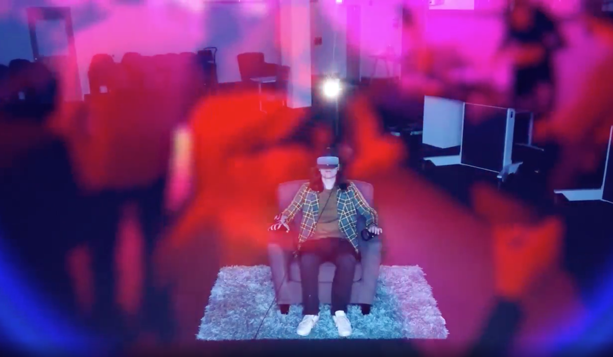 Khó khăn lớn nhất và cũng là trở ngại đáng quan tâm nhất của Lucas, đó là làm thế nào để tạo ra hệ thống tìm kiếm ký ức, vì nếu hệ thống không hoạt động tốt, mọi công sức của Lucas sẽ coi như "đổ xuống sông xuống biển". Chưa kể, kho dữ liệu data của anh có dung lượng "khổng lồ", quá trình ghi hình liên tục của cả 1 năm cũng sẽ thành "mây khói" và vô ích.