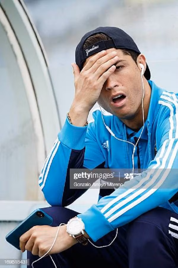 Hay xuất hiện cùng tai nghe có dây của hãng này.