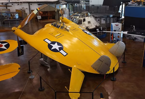 Thiết kế này của Mỹ nhằm huy động dễ dàng từ các xe tăng và tàu chiến trong Thế chiến lần thứ hai. Tuy nhiên do không có tính ứng dụng cao, hải quân Mỹ đã tặng nó cho Bảo tàng hàng không và vũ trụ quốc gia Mỹ năm 1960.