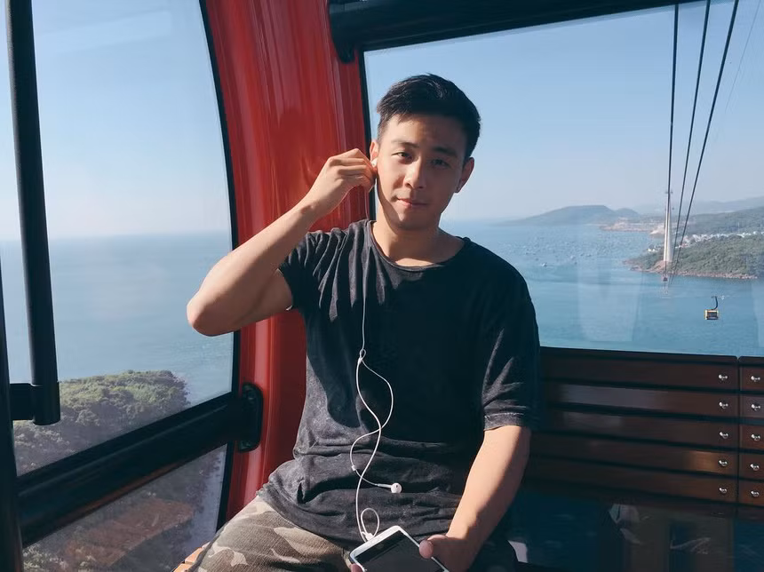 Huyme vẫn có nhiều sản phẩm được đánh giá cao nhờ cách nói chuyện hài hước, ngoại hình điển trai. Ngoài ra, chuyện tình cảm của 9X cũng nhận được sự chú ý của dân mạng.