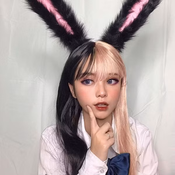 Còn những bộ ảnh cosplay của cô luôn nhận được sự yêu thích của phần lớn cộng đồng mạng.