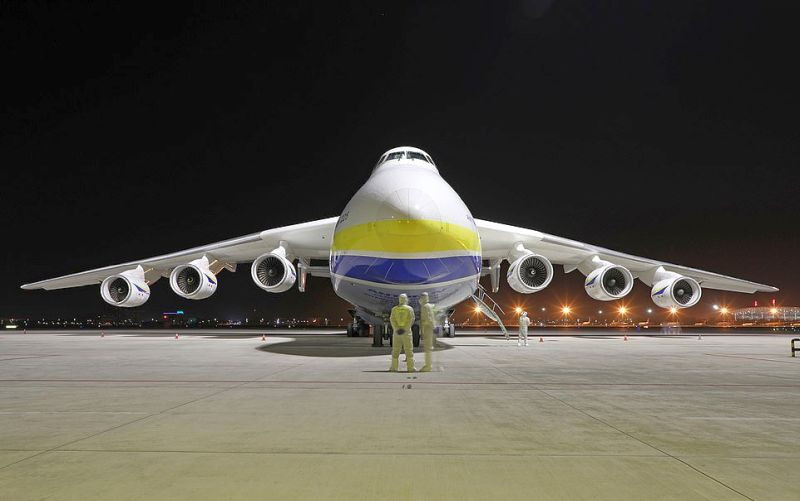 Mới đây, chính phủ Ba Lan đã thuê riêng chiếc máy bay lớn nhất thế giới Antonov An-225 Mriya phục vụ đối phó với COVID-19. Chuyên cơ được sử dụng để vận chuyển vật tư y tế thiết yếu mà chính phủ Ba Lan đã đặt mua từ Trung Quốc.