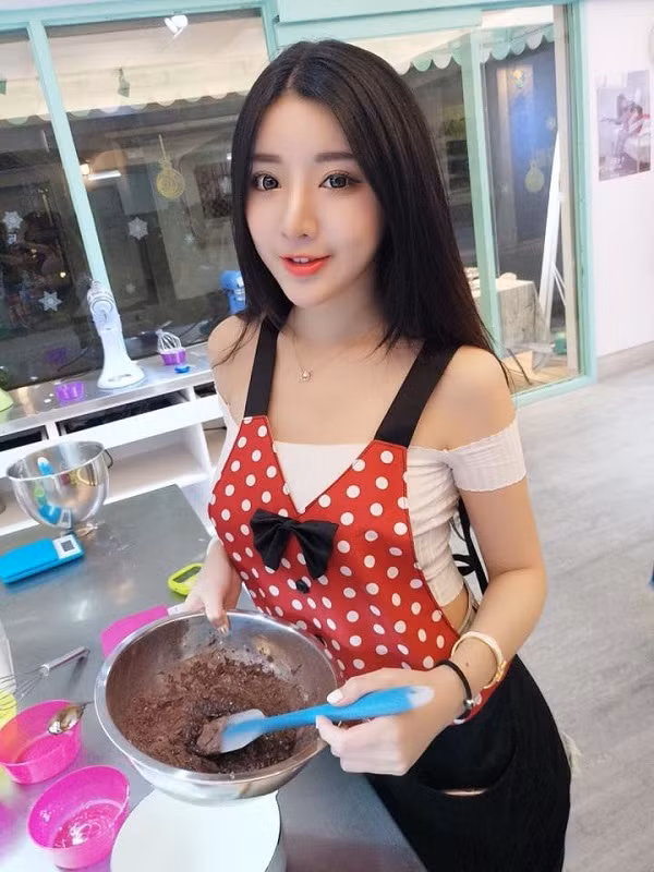 Nhan sắc vạn người mê cùng body khiến 500 anh em game thủ phát cuồng.