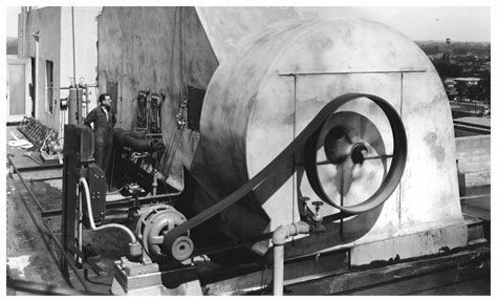 Vào năm 1911, Carrier tiếp tục giới thiệu "công thức làm lạnh với tỷ lệ độ ẩm hợp lý" cho hội kỹ sư cơ khí Hoa Kỳ. Phương pháp làm lạnh này vẫn còn được áp dụng cho đến ngày nay trong một số lĩnh vực của ngành công nghiệp làm lạnh.