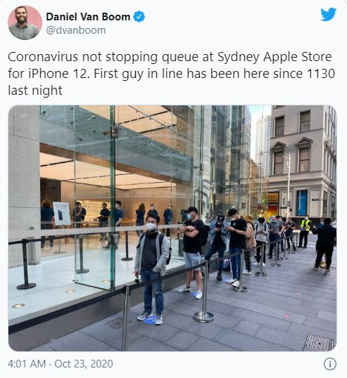iPhone 12 ra mắt giữa cảnh đại dịch COVID-19 hoành hành. Đây là khung cảnh vắng vẻ, đìu hiu tại Apple Store Sydney trong ngày mở bán đầu tiên iPhone 12.