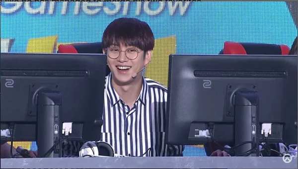 Heechul là ''fan bự'' của những trò chơi khá phổ biến tại Hàn Quốc như League of Legends hay StarCraft, sẵn sàng ''đốt'' cả tỷ đồng cho tựa game yêu thích của mình. Thậm chí còn từng thách đấu Sohye (I.O.I) - một game thủ có tiếng không kém của Kbiz trên show truyền hình Hàn Quốc.