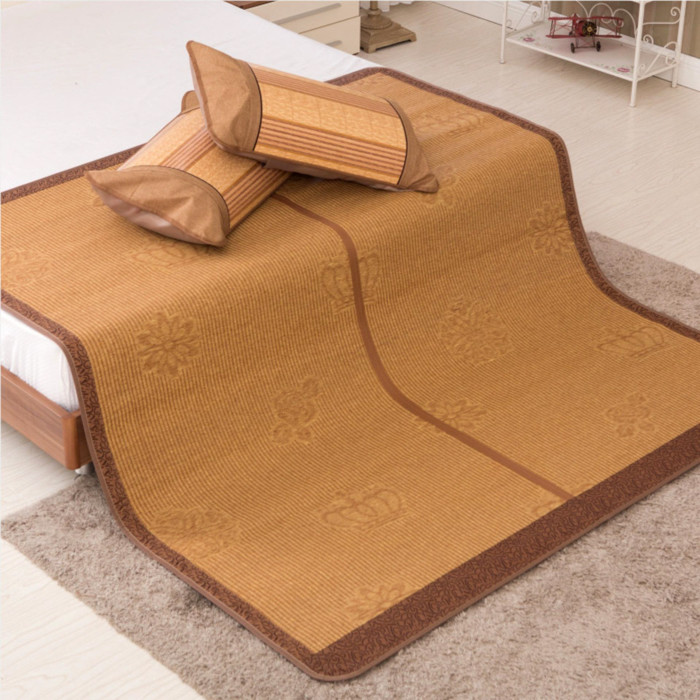 Chiều điều hoà được quảng cáo làm từ sợi mây tổng hợp, nằm rất mát dù là ở nhiệt độ phòng nóng.