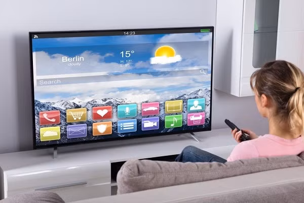 Ông cho biết: ''Nhiều người không quá lo lắng về Smart TV bởi thực tế nó không chứa nhiều thông tin cá nhân, nhưng khi được kết nối với các thiết bị khác thì rủi ro lại cao hơn rất nhiều''.