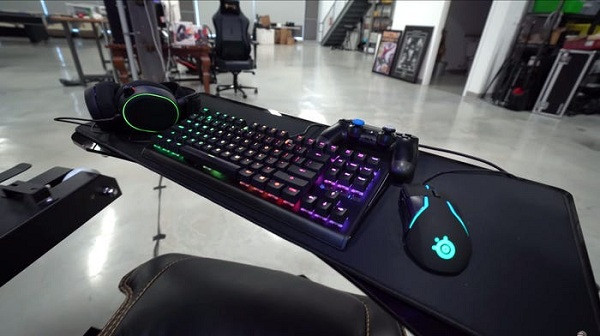 Giấc mơ của mọi game thủ: Dàn PC cực phẩm, có cả tủ đồ ăn - Hình 9 Giac mo cua moi game thu: Dan PC cuc pham, co ca tu do an-Hinh-9