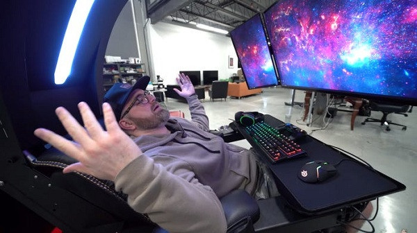 Giấc mơ của mọi game thủ: Dàn PC cực phẩm, có cả tủ đồ ăn - Hình 11 Giac mo cua moi game thu: Dan PC cuc pham, co ca tu do an-Hinh-11