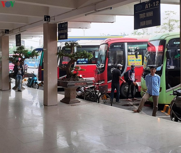 Ben xe Giap Bat con tho o kiem soat y te chong dich Covid-19-Hinh-2