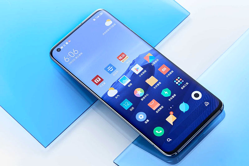 #2: Xiaomi Mi 10 Pro được xếp ở vị trí thứ hai với điểm số AnTuTu là 598.572 điểm.