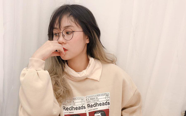 Chuyện tình cảm của MisThy khá khó đoán, thậm chí có quãng thời gian nữ streamer này bị dân tình nghi ngờ về giới tính, và cho rằng cô nàng đang yêu người đồng giới.