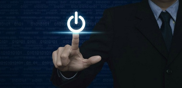 Một trong những mẹo sử dụng máy tính mà bạn nên áp dụng khi muốn hẹn giờ tắt máy tính đó là nhờ vào lệnh Run. Nhấn tổ hợp phím Windows + R, nhập nội dung shutdown -s -t 3600 vào hộp thoại Run (Shutdown là tắt máy tính, s là viết tắt của Shutdown, t là viết tắt của Time, 3600 là thời gian tính bằng giây hẹn giờ).