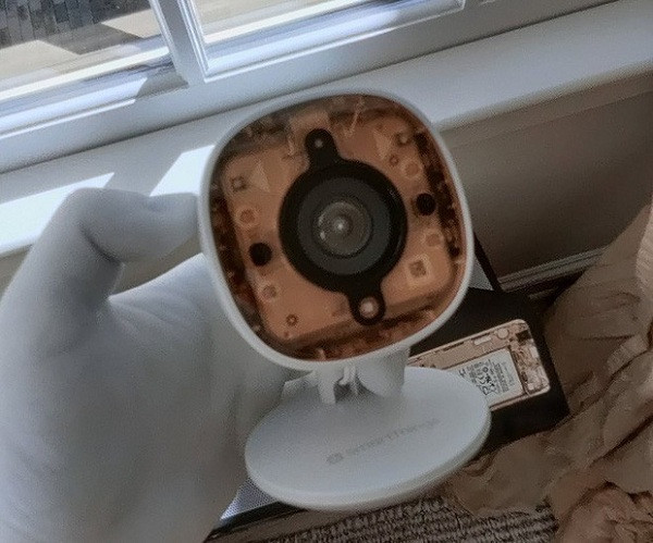 Sở dĩ có thể làm được điều không tưởng này bởi camera lọc màu 5PM phía sau của OnePlus 8 Pro được trang bị chế độ lọc màu Photochrom.